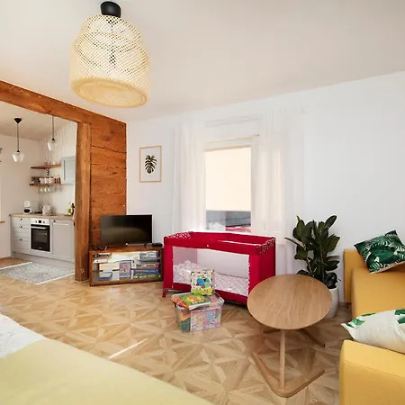 Cute Apartment, Next To Old Town, With Free Parking Appartement *