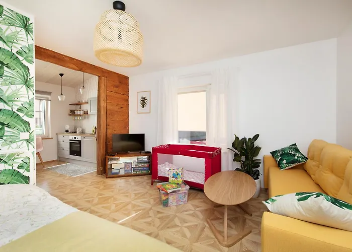 Cute Apartment, Next To Old Town, With Free Parking 公寓 *