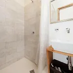 Apartman Cute Apartment, Next To Old Town, With Free Parking